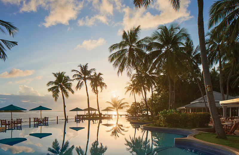 Royal Island Resort & Spa 4*